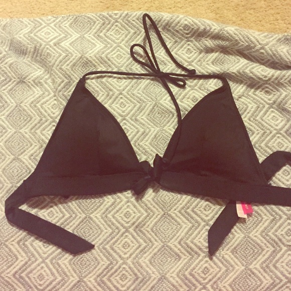 Victoria's secrets triangle push up top