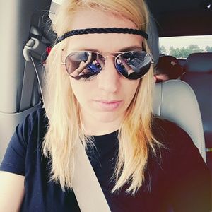 Meet your Posher, Katelyn