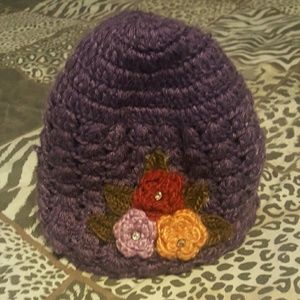 Womans purple knitted hat