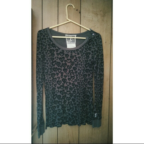 Grey and black cheetah heart printed long sleeve