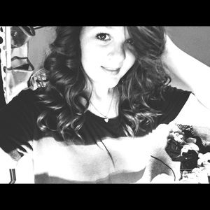 Meet your Posher, Stephanie