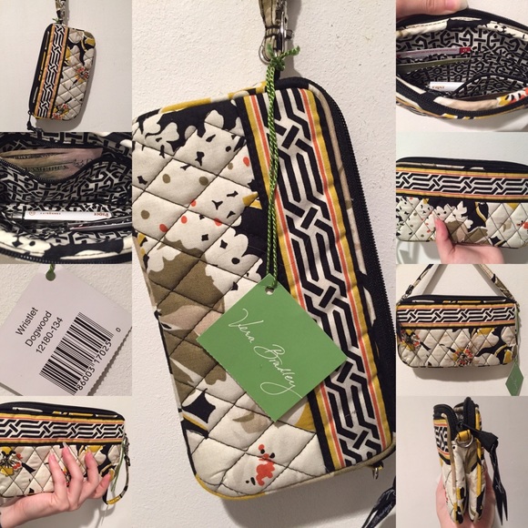 Sold offsite: Vera Bradley Wristlet (NWT) - Picture 2 of 4