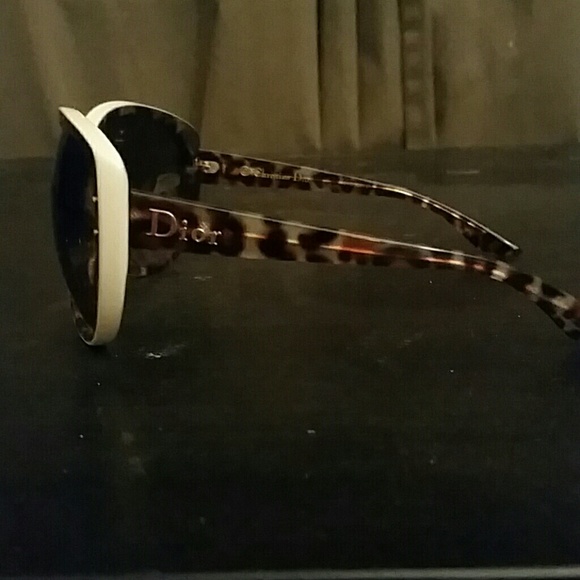 Authentic Christian Dior glasses - Picture 2 of 4