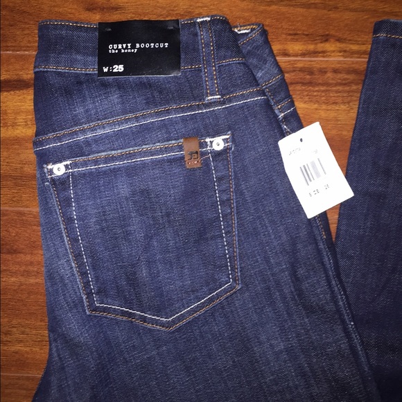 Joe's Jeans Denim - Joe's Jeans Curvy Bootcut Jeans size 25