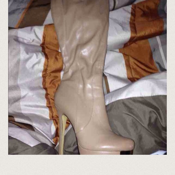 New ! Sexy boots for your night in the town.