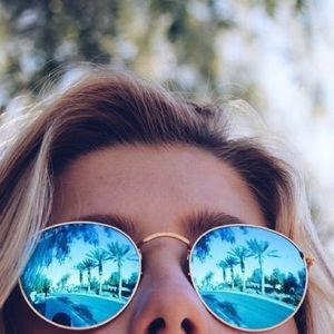 Blue/green Round Raybans