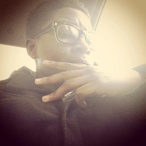 Meet your Posher, Malik