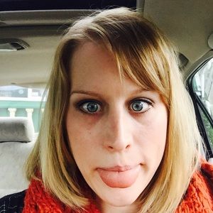 Meet your Posher, Joelle