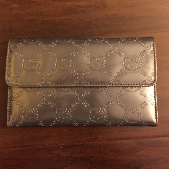 Hello Kitty Loungefly wallet