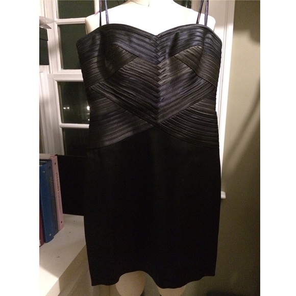 BCBGMAXAZRIA Strapless Cocktail Dress. worn once!