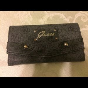 Guess wallet