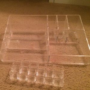 makeup organizer with lipstick holder