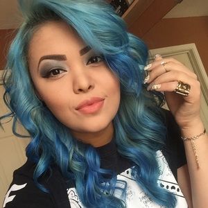 Meet your Posher, Rosy