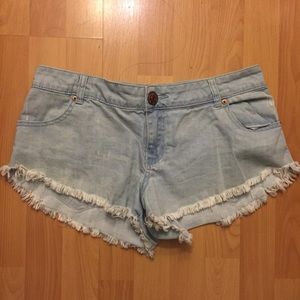 Cotton On distressed shorts