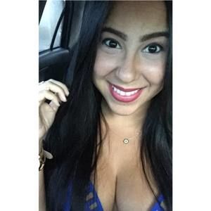 Meet your Posher, Yanet