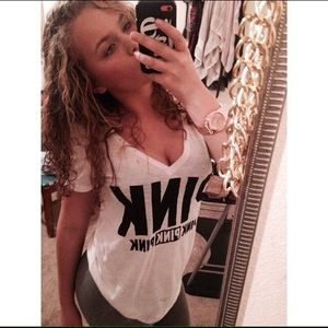 Meet your Posher, Avela