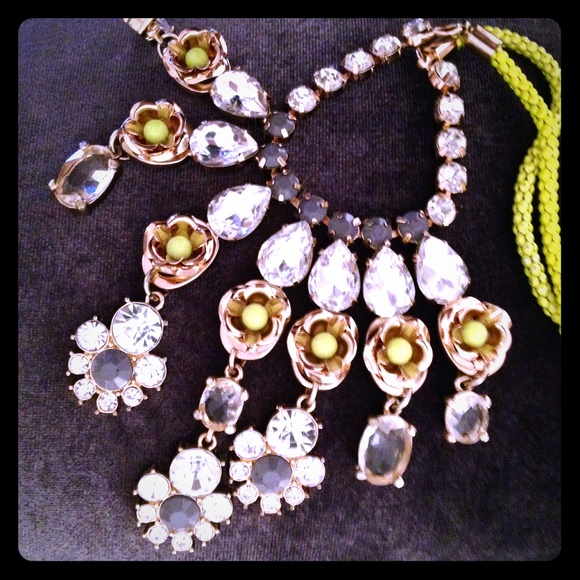 J. Crew Jewelry - 💀SOLD💀NWOT J. Crew Crystal Neon Rose Necklace!!!