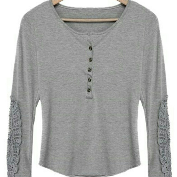 Grey T-shirt with lace splicing on sleeves - Picture 3 of 4