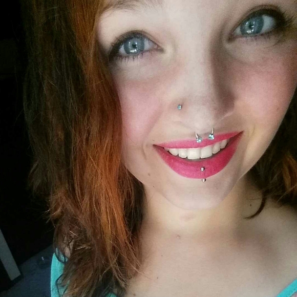 Meet your Posher, Leilani