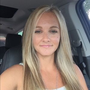 Meet your Posher, Mandy