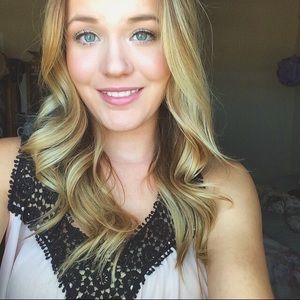 Meet your Posher, Christina