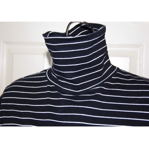 Merona Sweaters - Black and White Striped Stretchy Sweater Turtlenec Merona Sweaters - Black and White Striped Stretchy Sweater Turtlenec