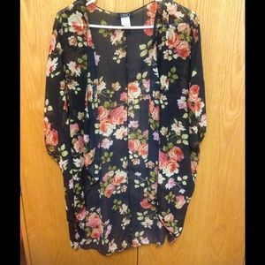 Black Floral Kimono