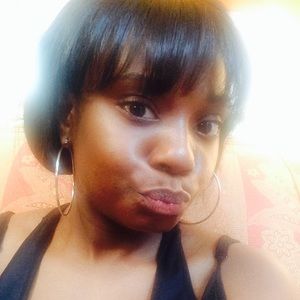 Meet your Posher, Shelby