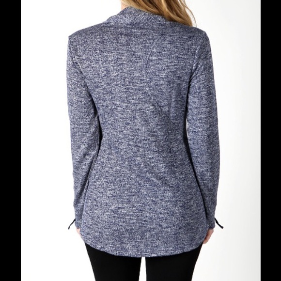 🍥 Bluish Sweater / Blazer - Picture 2 of 5