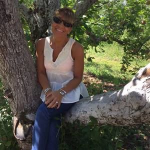 Meet your Posher, Luann