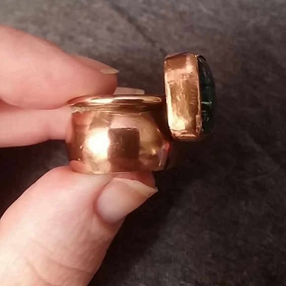 Sz 7 COPPER Ring with Green Stone & Thick Band - Picture 2 of 3