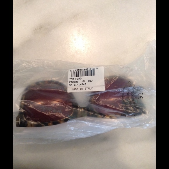 Brand New Tom Ford Leo sunglasses!! - Picture 4 of 4