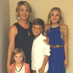 Meet your Posher, Julie