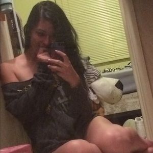 Meet your Posher, Pamela