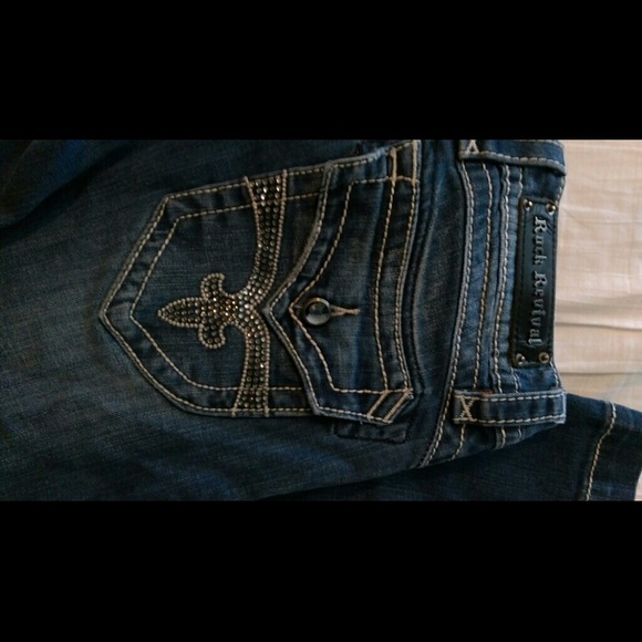 Sold***Rock revival jeans - Picture 2 of 4