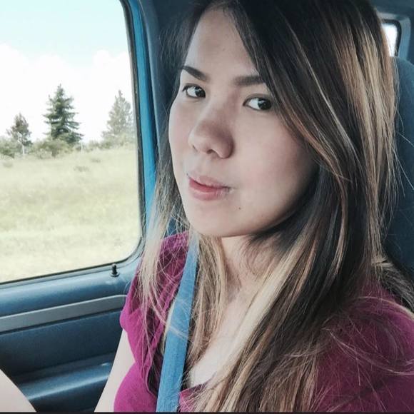 Meet your Posher, Ivy - Picture 1 of 1