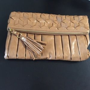 Clutch from South Moon Under