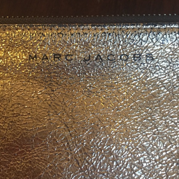Marc Jacobs Crushed Gold Clutch - Picture 2 of 4