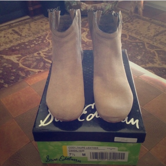 NWT Sam Edelman Cody Western Bootie