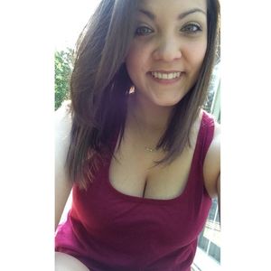 Meet your Posher, Courtney