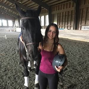 Meet your Posher, Nicole