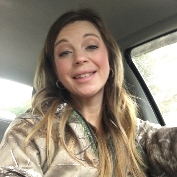 Meet your Posher, Criss - Picture 2 of 3