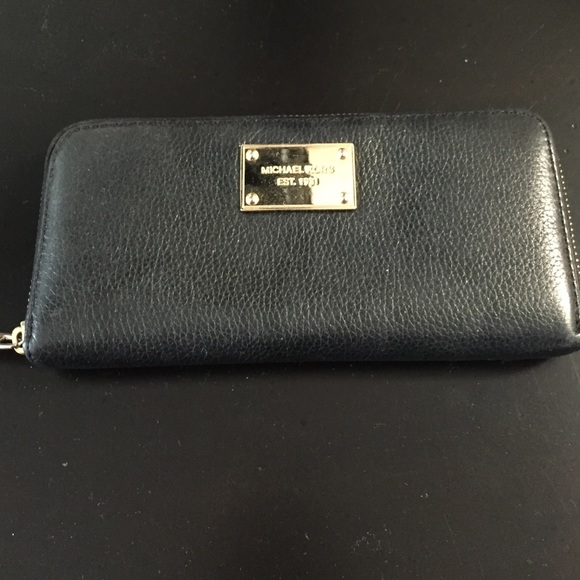 Michael Kors wallet