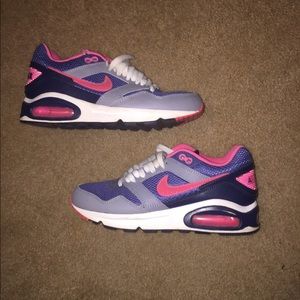 Nike air maxs