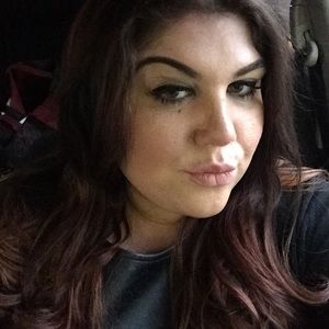 Meet your Posher, Catherine