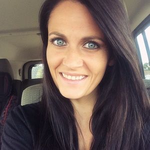 Meet your Posher, Brooke