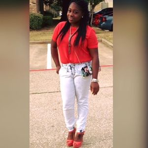 Meet your Posher, Tiara