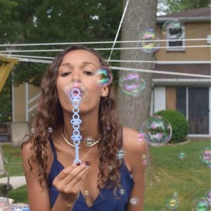 Meet your Posher, Stephanie