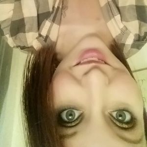 Meet your Posher, Pauline