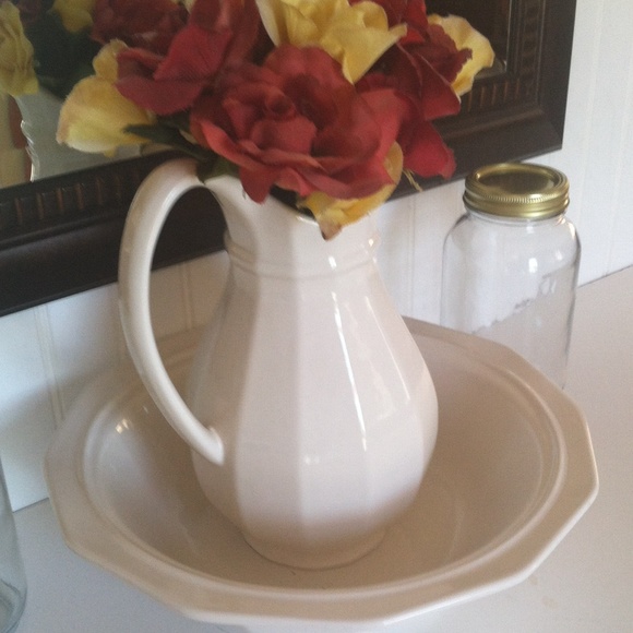 Meet your Posher, Chrissy - Picture 1 of 1